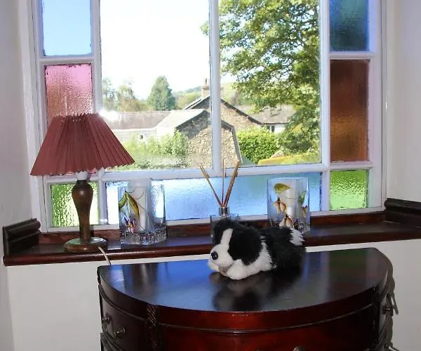 Nyaraló District 4 Bedroom House, Ings, Cumbria.