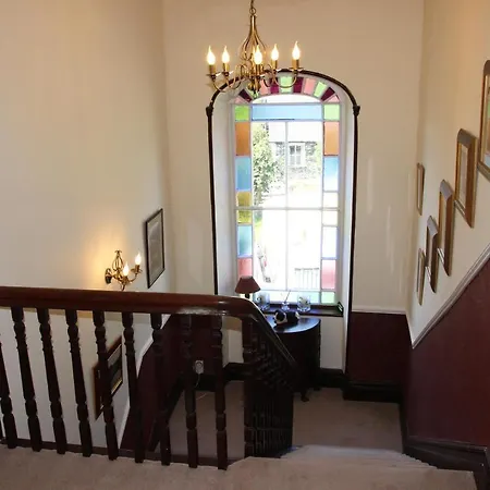 District 4 Bedroom House, Ings, Cumbria. 肯德尔