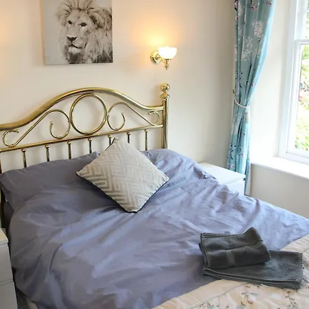 District 4 Bedroom House, Ings, Cumbria. 肯德尔