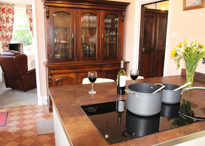 District 4 Bedroom House, Ings, Cumbria. קנדל