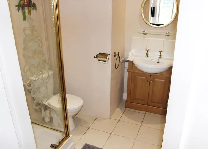 District 4 Bedroom House, Ings, Cumbria. * קנדל