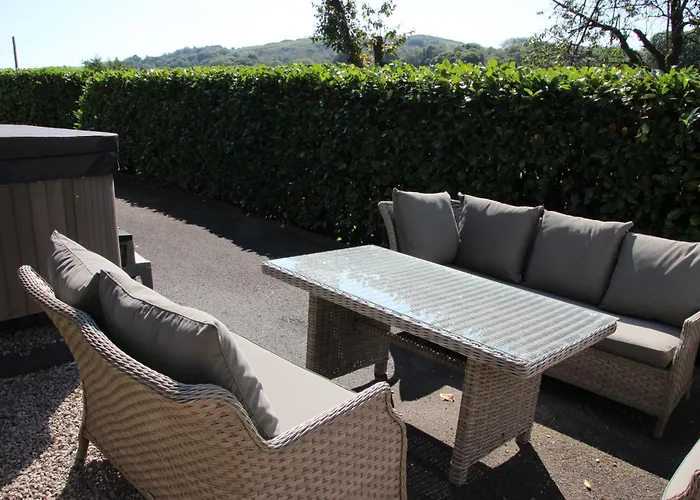 District 4 Bedroom House, Ings, Cumbria. 켄달